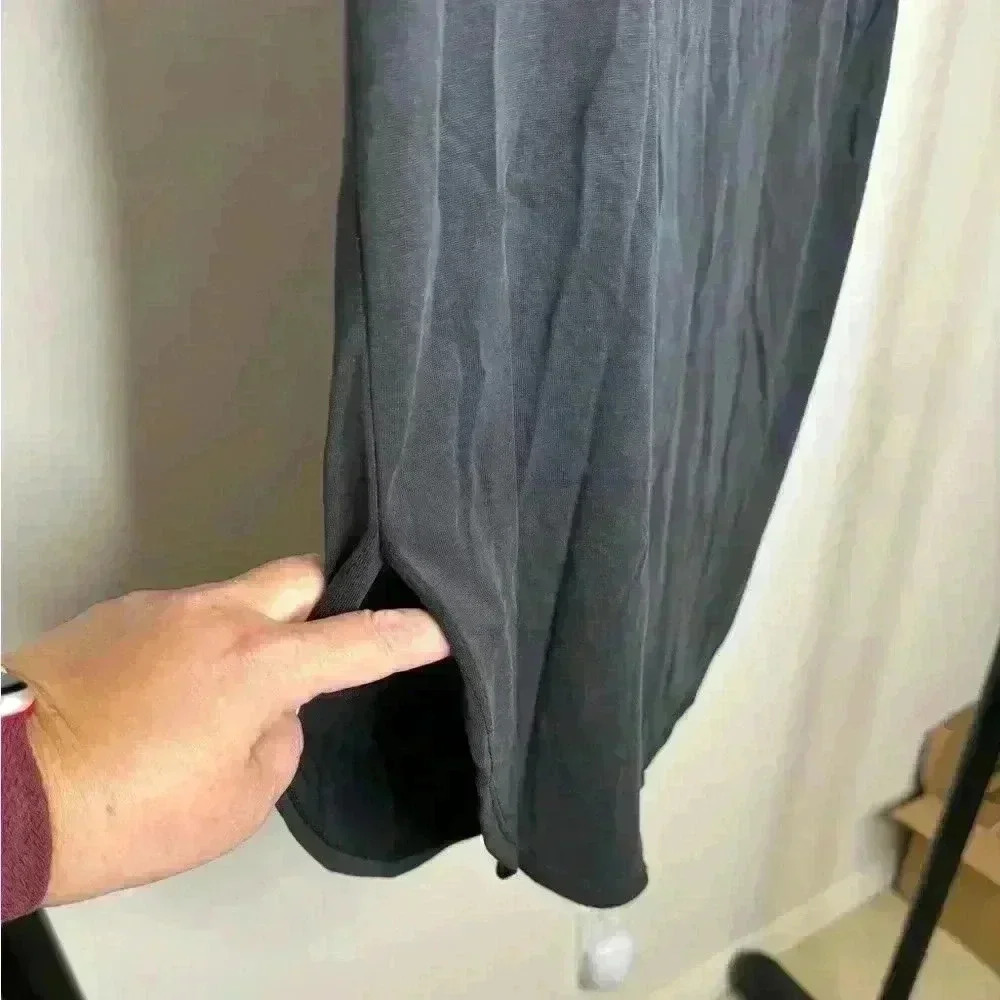 ZYIA Black T shirt with slits on sides. Size XXL - Picture 4 of 4